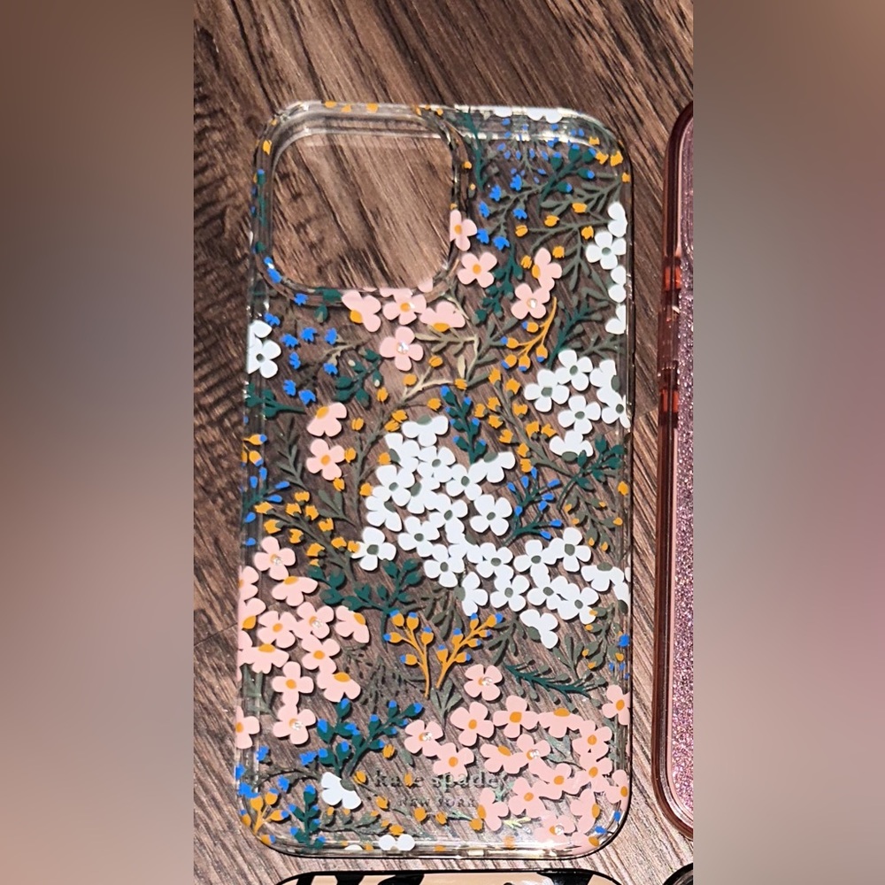 Kate spade iPhone 12/13 pro max. Brand new